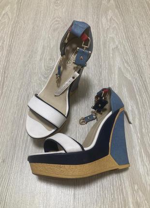 Босоножки 38 р