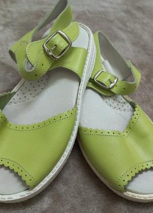 Босоножки сандали дев.кожа 29р.artesano martinea италии