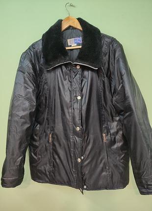 Куртка демісезонна