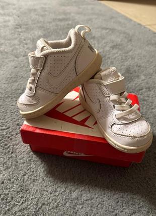 Детские кроссовки nike