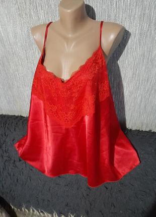 Червона атласна майка великий розмір в ідеалі
