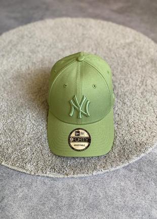 New era 9forty new york yankees league essential mlb оригінал нова чоловіча кепка бейсболка нью ера