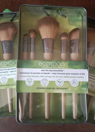 Кисти для макияжа ecotools