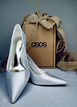 Класичні туфлі бренду "asos"