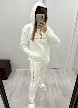 Новый женский зимний утепленный костюм белый коттон с-м