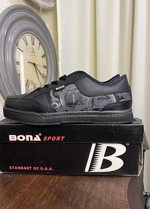 Чоловічі кросівки