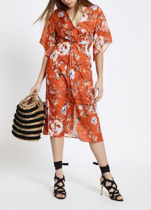 Платье миди кимоно с распоркой спереди