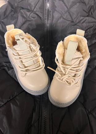 Кожаные ботинки для девочки