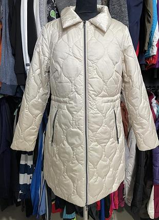 Жіноча курточка-пальто,