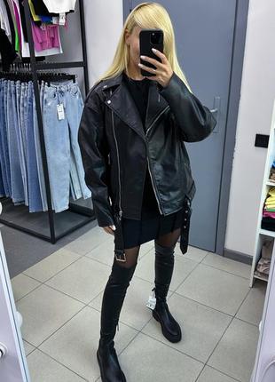 Косуха оверсайз zara. розмір xs. нова.