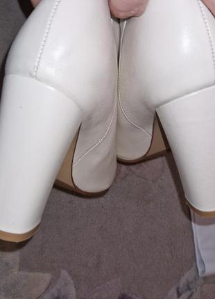 Шикарные женские белые кожаные сапожки, сапоги, 40 размер3 фото