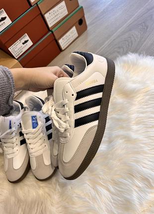 Кросівки adidas samba 40