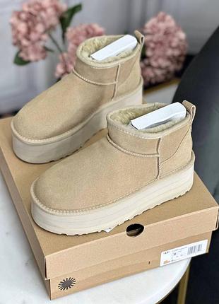 Угг ультра міні платформа пісочні ugg classic ultra mini platform mustard seed suede