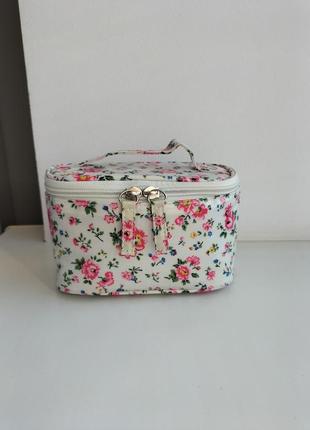 Красивая фирменная компактная косметичка cath kidston! оригинал