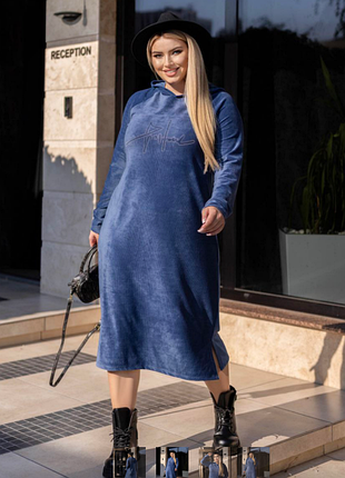 Сукня      тканина – велюровий вельвет, хорошої якості.