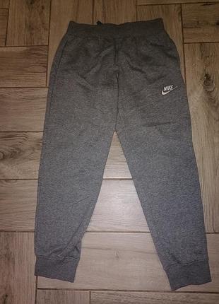 Спортивні штани від nike