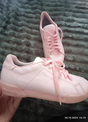 Reebok pink princess