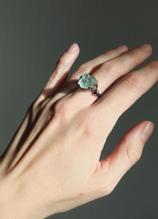 Кольцо натуральный камень берилл необработанный в оплетке d-12х10мм+- 16, 17, 18 р-р