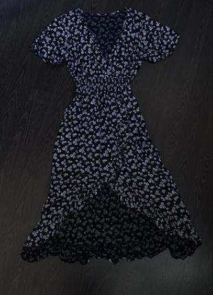 Платье с разрезом лето