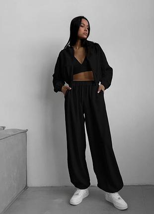 Стильний костюм з плюшевого велюра з штанами на кулісках та вкороченою кофтою на блискавці з капюшоном