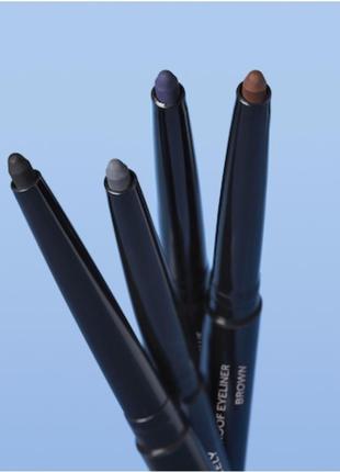 Водостійкий олівець-лайнер для очей
0.3 г