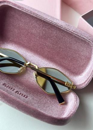 Окуляри в стилі miu miu4 фото