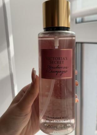 Оригінальний сперей victoria's secret strawberries & champagne