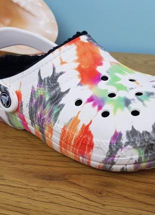 Утеплені крокси sloane lined tie dye  crocs оригинал унисекс сабо2 фото