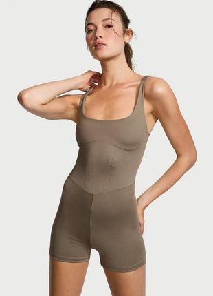 Спортивный комбинезон victoria's secret