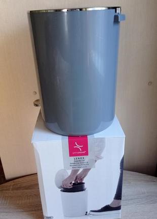 Мусорное ведро с педалью на 5 литров, турция.