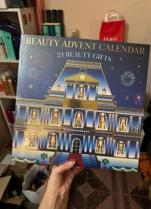 Новорічний адвент-календар із декоративною косметикою beauty advent calendar maison max&more 24 подарунка