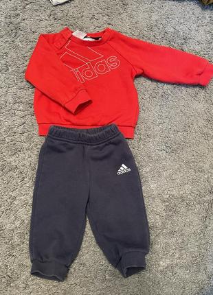 Спортивний костюм adidas утеплений