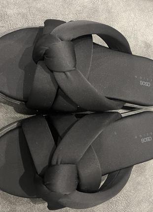 Шльопанці 🩴 asos design