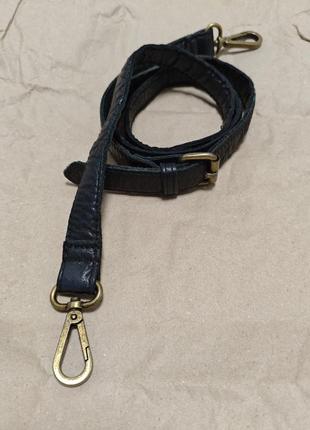 Кожаный черный плечевой сумочный ремень для сумки женской пояс на плечо ремешок поясок сумочки старая бронза карабины длинный