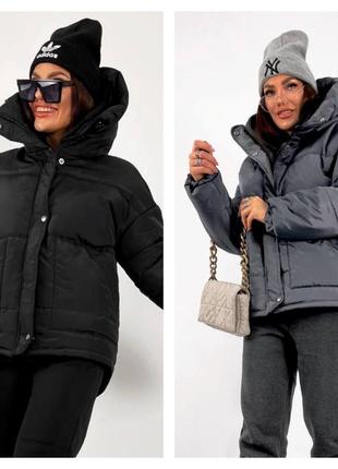 Жіноча стильна куртка зима