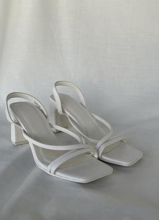 Белые босоножки туфли2 фото