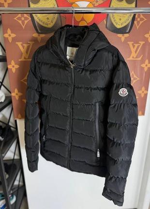Мужская куртка в стиле moncler