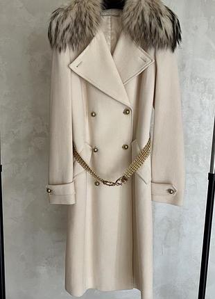 Пальто roberto cavalli class