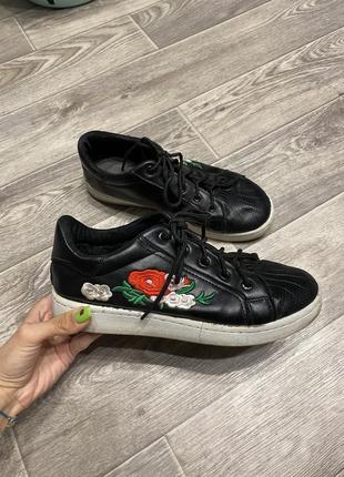 Мокасины кеды ретро с вышивкой цветов