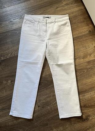 Джинсы белые прямые укороченные