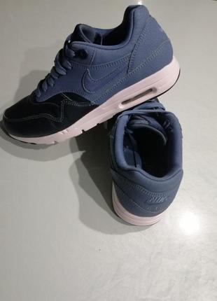 Кроссовки / кроссовки женские nike оригинал, сильно цвета