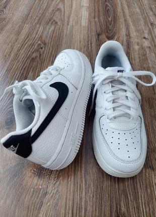 Білі шкіряні кросовки кросівки nike air force