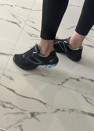 Кроссовки reebok 8,5