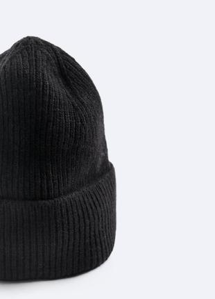 Шапка zara с шерстью черного цвета размер м, бини