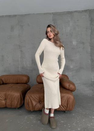 Тепла трикотажна сукня. mango.