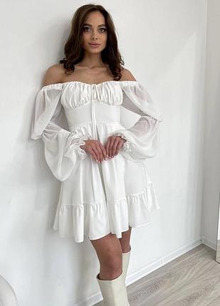 Сукня ніжна біла