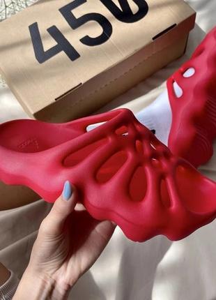 Adidas yeezy 450 slide ‘red’ 🕷 37