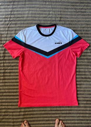 Футболка diadora. розмір l/xl