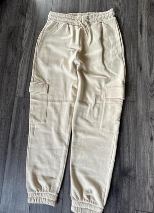 Стильные утепленные брюки джоггеры от cropp