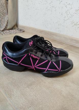 Танцювальні кросівки /джазовки capezio